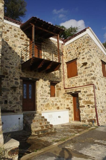Willa Alegria Stone House AmigdhalokeFálion Zewnętrze zdjęcie