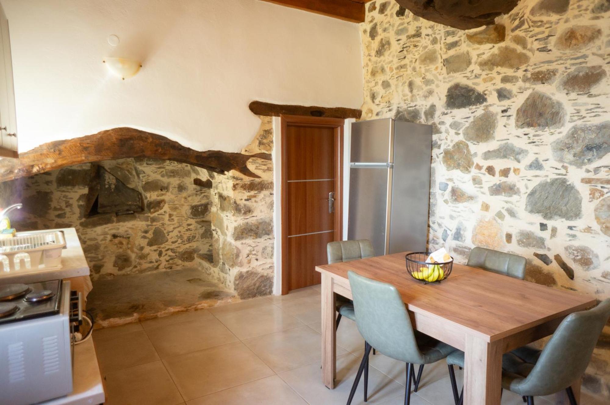 Willa Alegria Stone House AmigdhalokeFálion Zewnętrze zdjęcie
